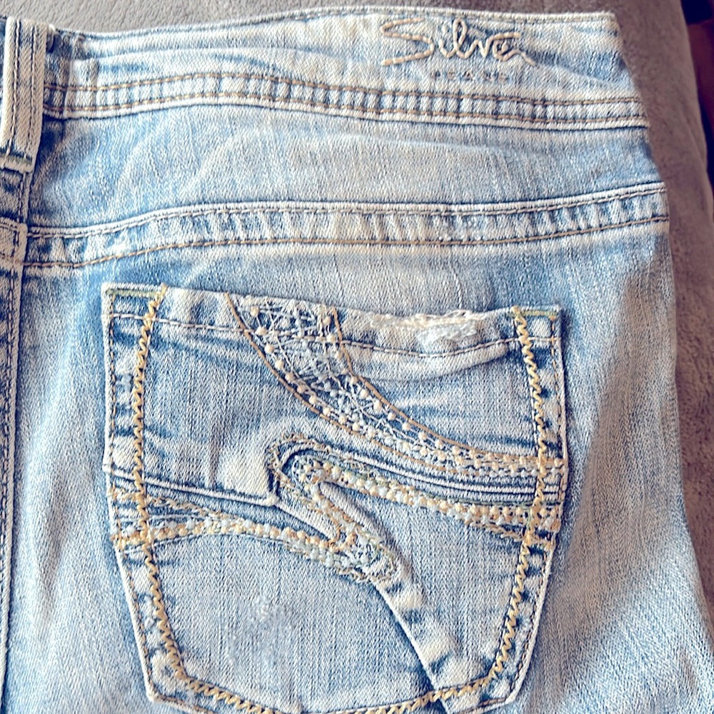 Silver jeans akio size 29